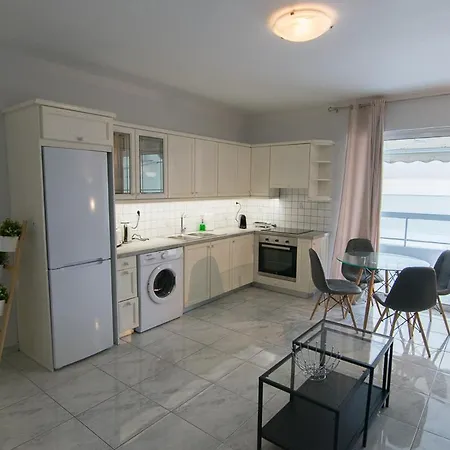 Bright Modern Apartament