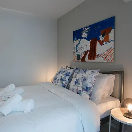 Bright Modern Appartement *